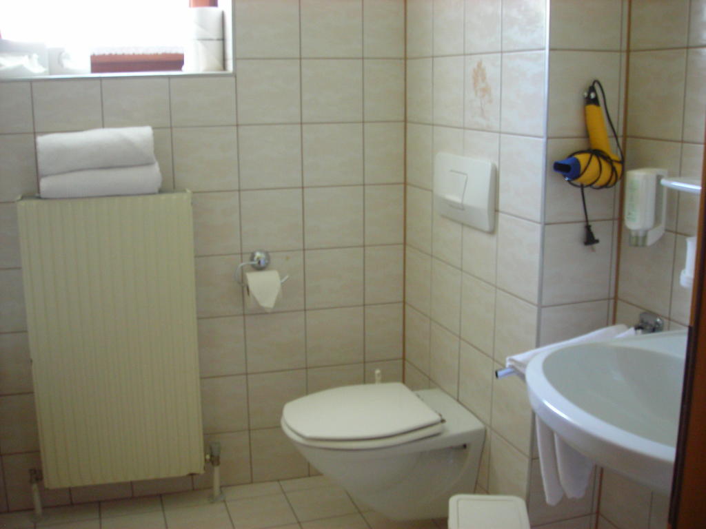 גונדרסהיים Appartements Lenzhofer חדר תמונה